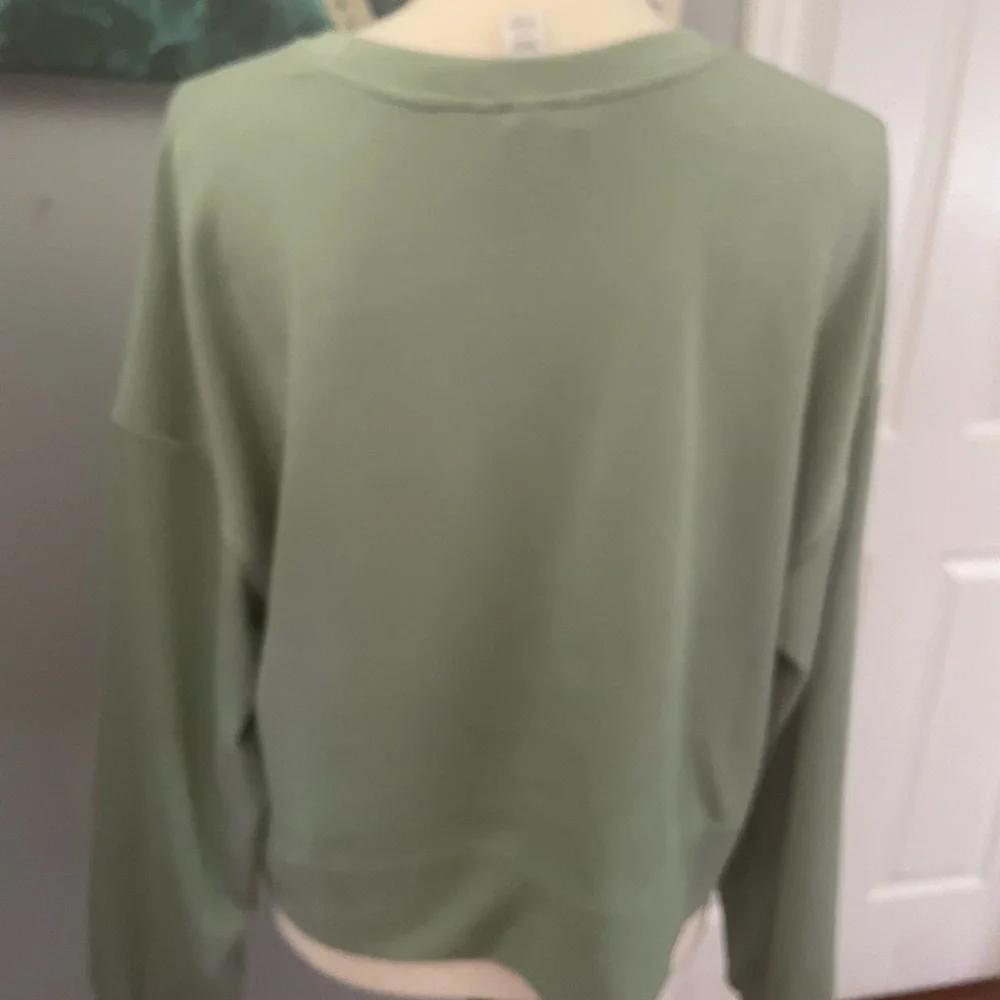 90 DeGree Athletic Leisure Long sleeve shirt with peekaboo front size XL - Picture 3 of 6